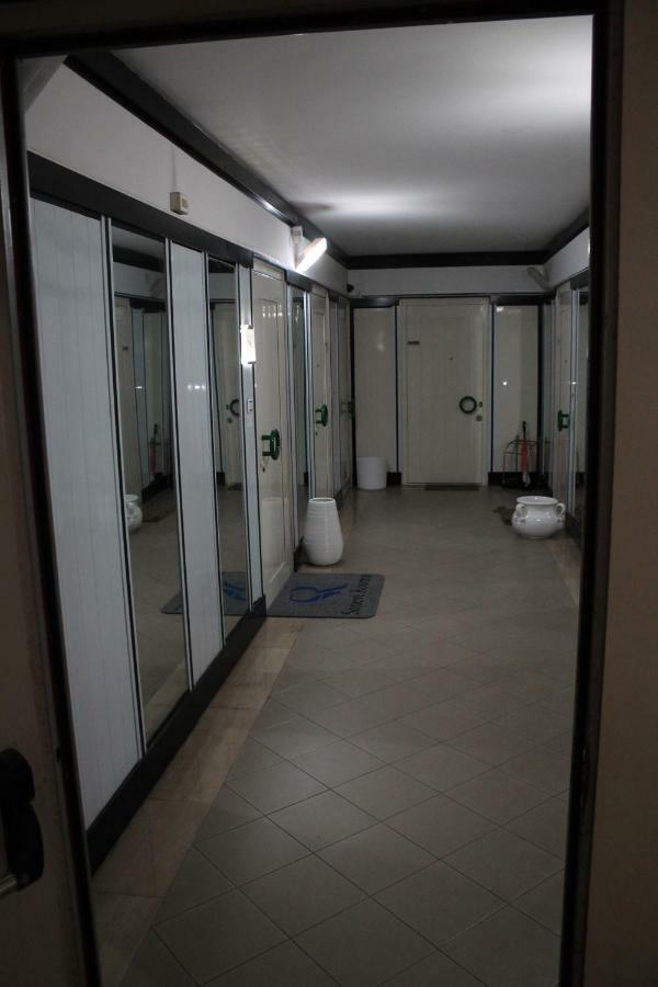 Sonevi Rooms Неаполь Екстер'єр фото