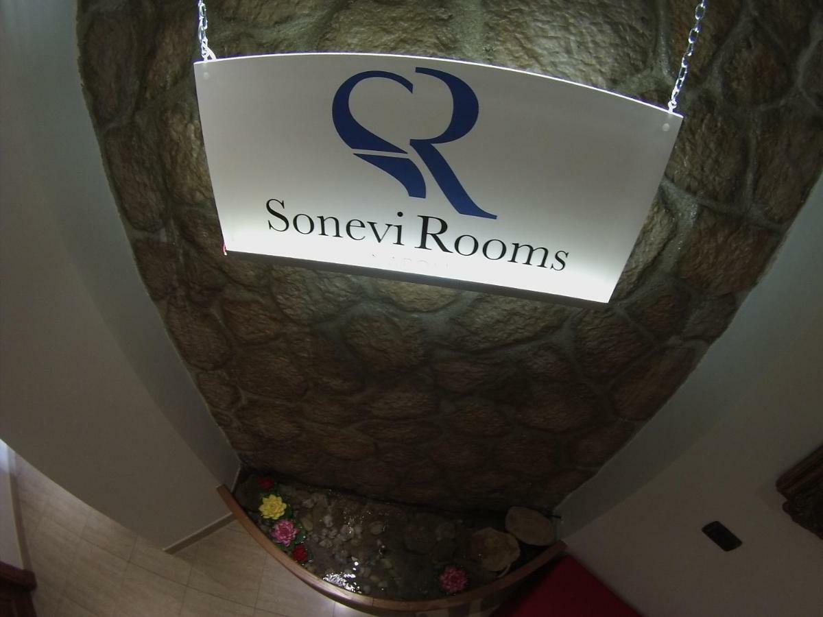 Sonevi Rooms Неаполь Екстер'єр фото